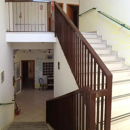 Casalbergo L'oasi بيت شباب